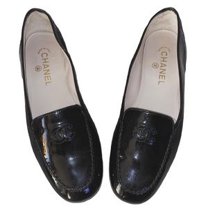Chanel Black Patent Leather Stitch Logo Classic Loafer Slip On Flats